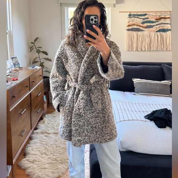 Reformation Faux Fur Coat - small - Picture 4 of 8